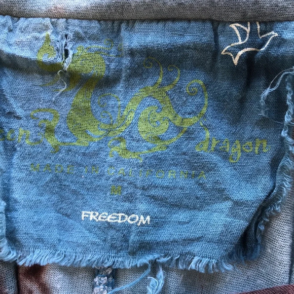 Dragon Freedom brown and teal V-neck tank top - Picture 8 of 10
